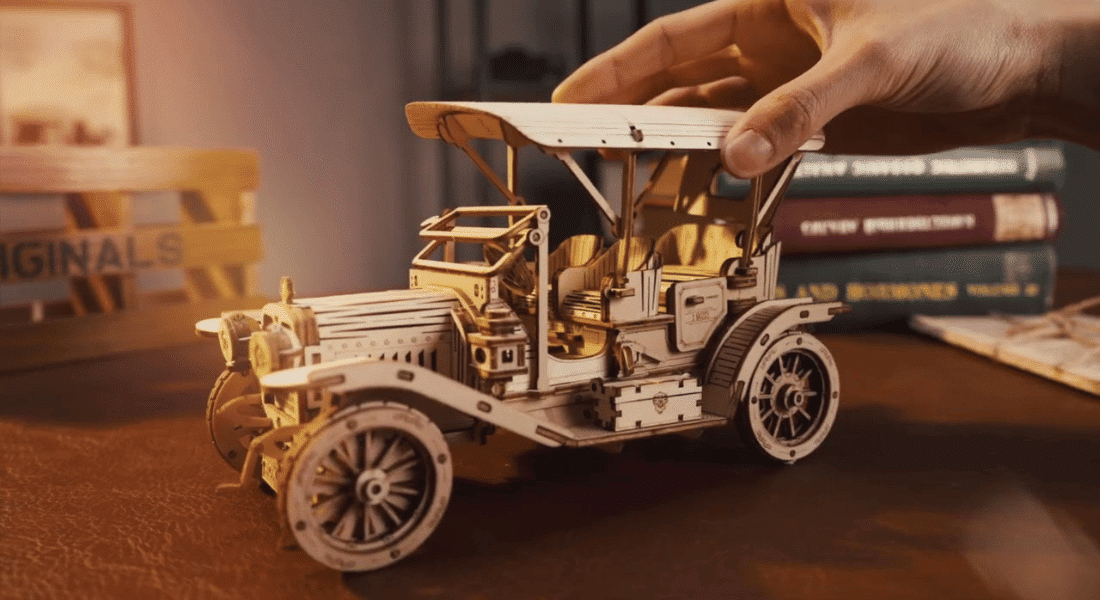 ROKR Vintage Car