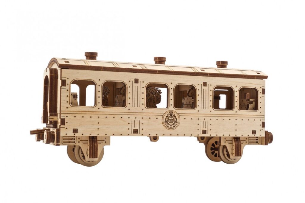 ugears harry potter hogwarts express (10)