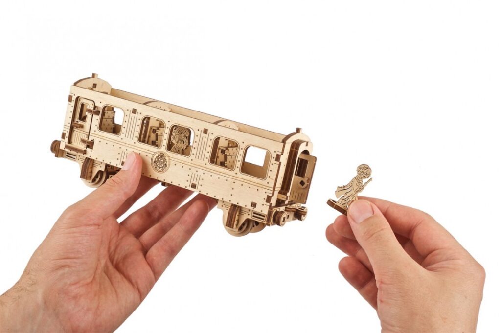 ugears harry potter hogwarts express (7)