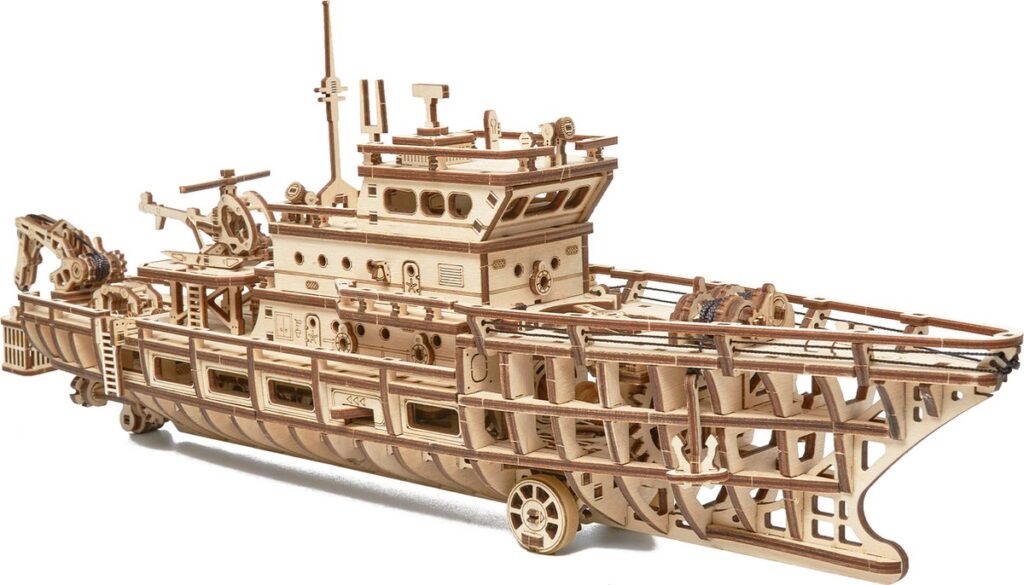wood trick ocean explorer yacht (7)
