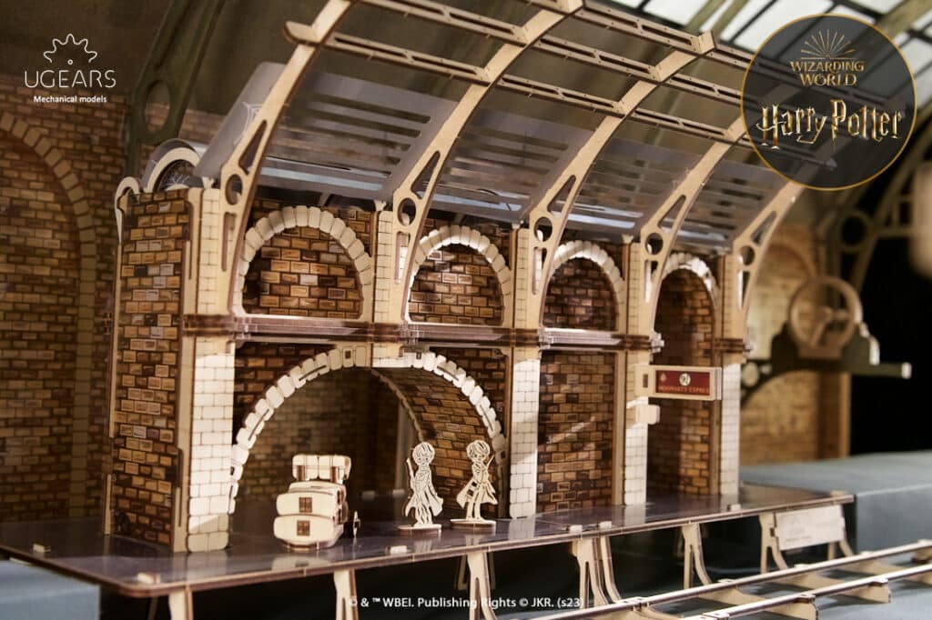 ugears harry potter platform 9 ¾ (4)