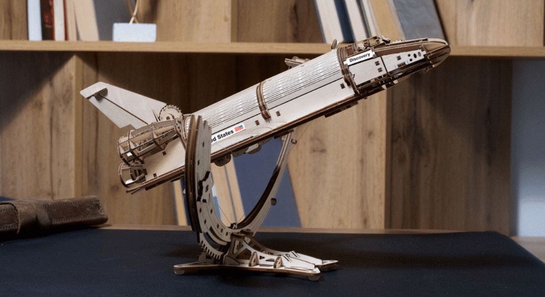 UGEARS NASA Space Shuttle Discovery - Houten Modelbouwset Voor Volwassenen - 315 Onderdelen