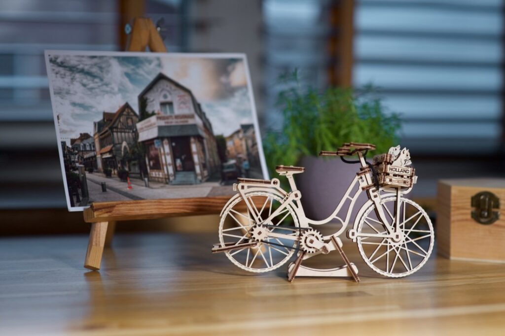 ugears dutch bicycle (10)
