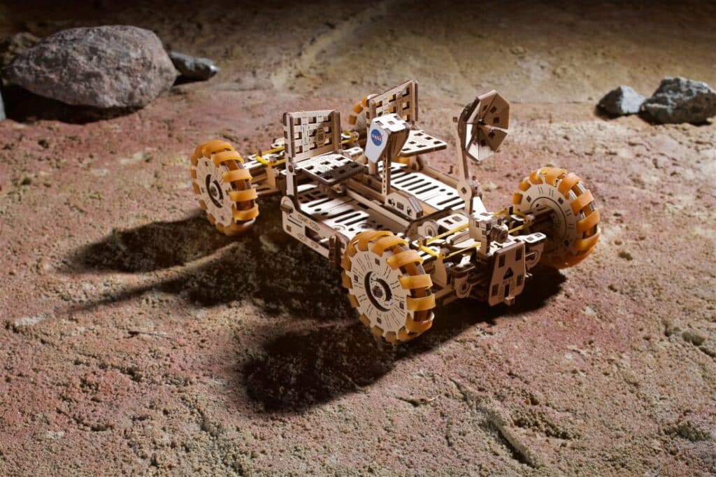 ugears nasa lunar rover (8)