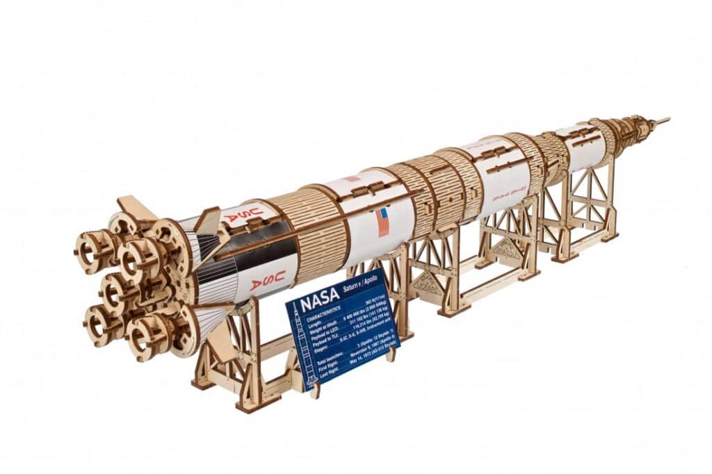 ugears nasa saturn v (3)