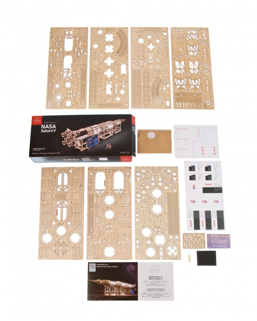ugears nasa saturn v (7)