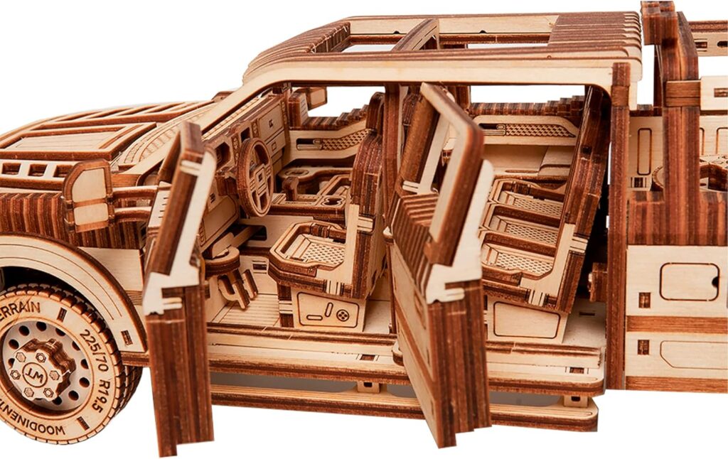 wood trick full size pickup truck (2)