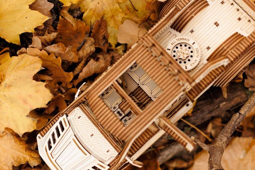 wood trick full size pickup truck (5)