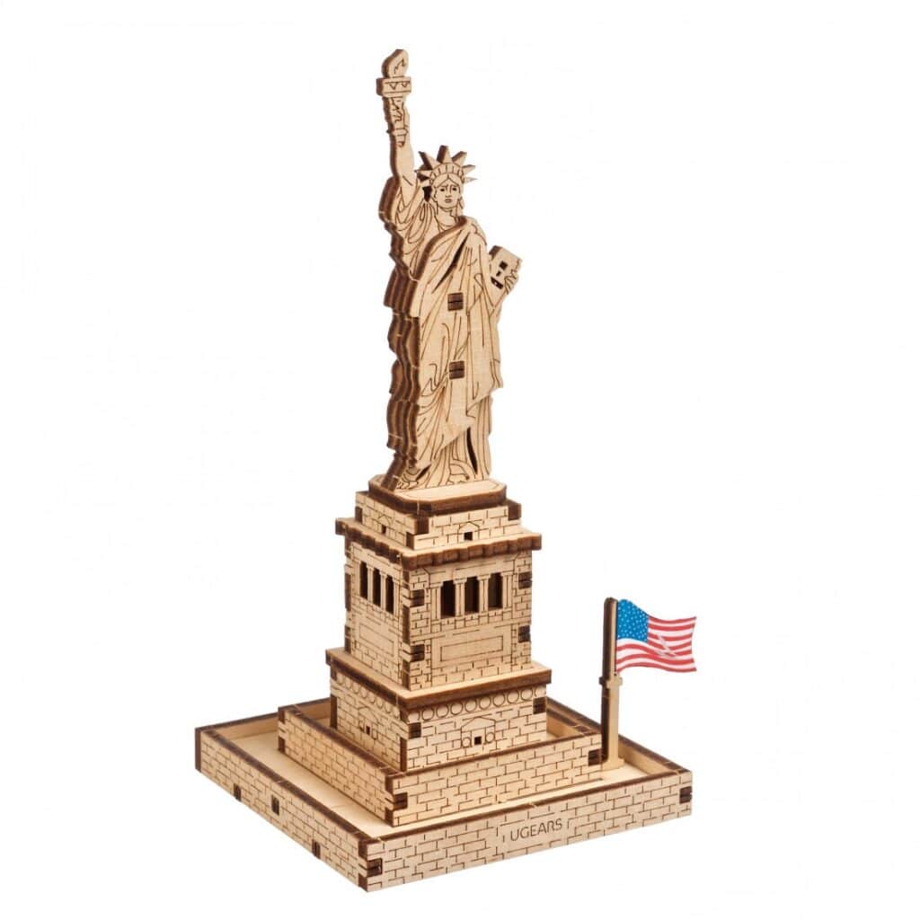 ugears statue of liberty (5)