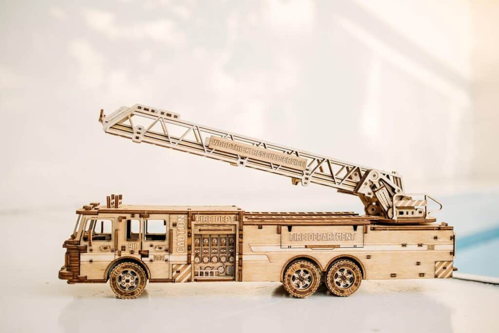 wood trick firetruck (4)