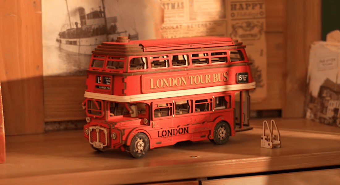 Rolife Londen Tour Bus – houten bouwpakket van de iconische rode bus