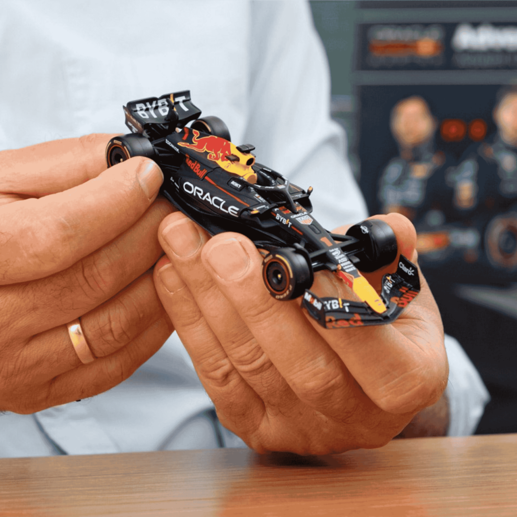 franzis oracle red bull racing rb19 f1 max verstappen no.1 adventskalender (7)