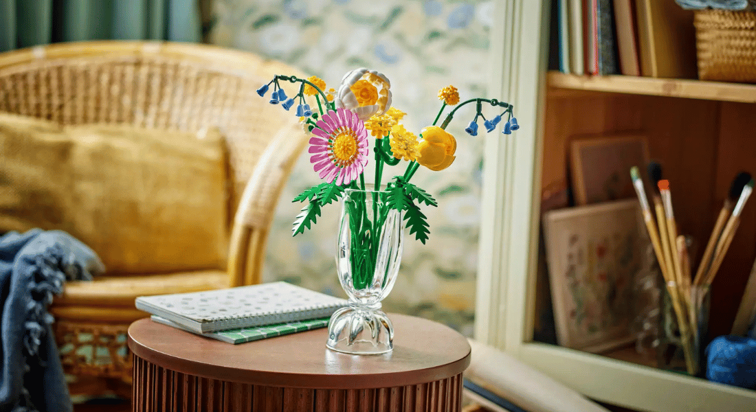 LEGO Botanicals 10347 Klein Zomers Boeket voegt fleur toe aan jouw zomer