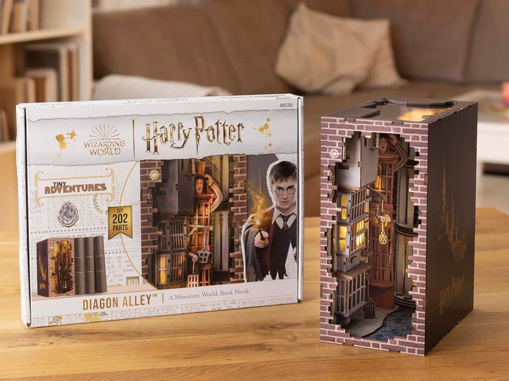revell 00530 tiny adventures diagon alley – harry potter (2)